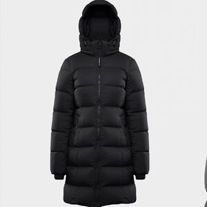 Aritzia SuperSnug Black Hooded Puffer Jacket